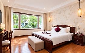 Hanoi Golden Moon Hotel & Travel